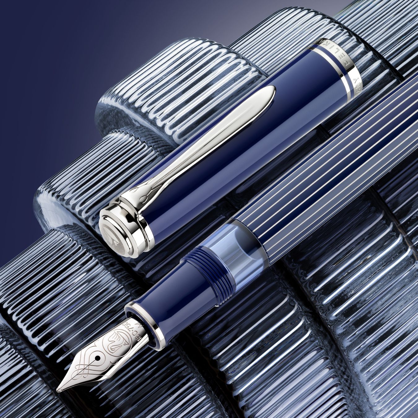 Pelikan Souverän® M815 Metal Striped Blue Fountain Pen - Special